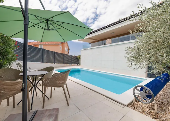 Lulani Pool Appartement