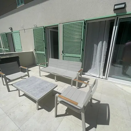 Lulani Pool