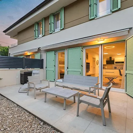 Lulani Pool * 솔린