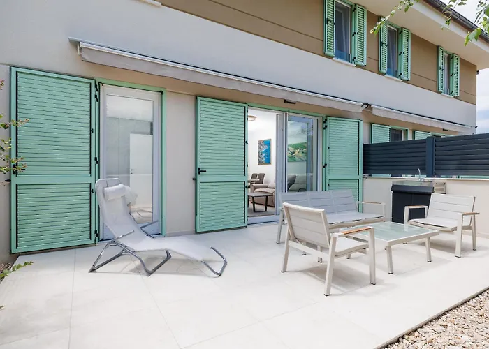 Lulani Pool 公寓 *