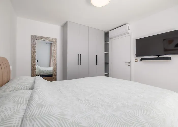 Lulani Pool 아파트 *