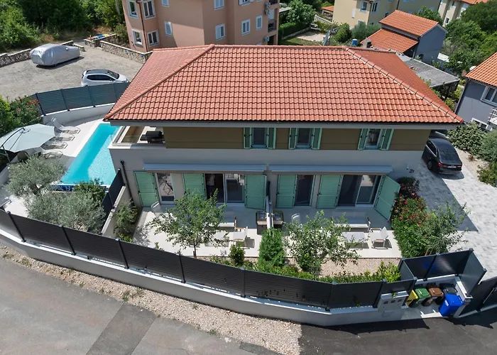 Lulani Pool 아파트 솔린