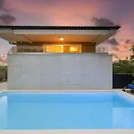 Lulani Pool Appartement *