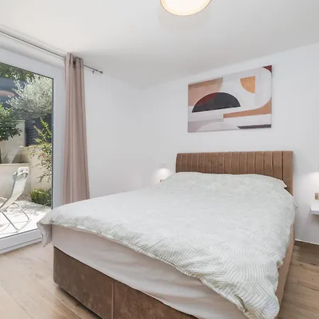 Apartament Lulani Pool Soline (Krk)